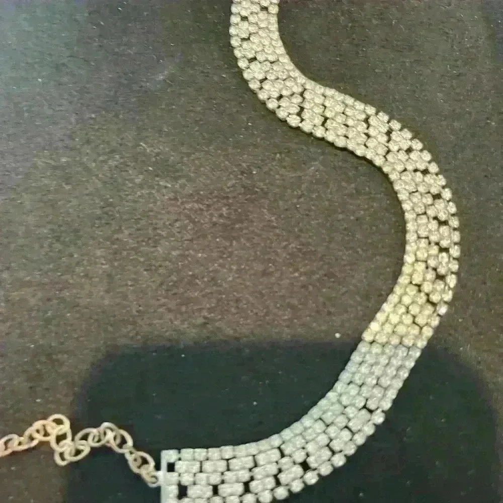 Lauren Ralph Lauren rhinestone choker necklace - Picture 6 of 6